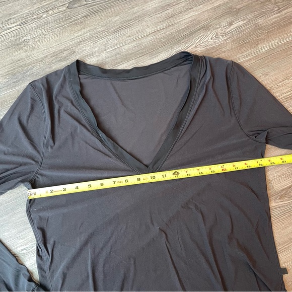 Lululemon Get Low Long Sleeve LS Sheer Mesh - Picture 2 of 6